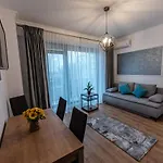 Sunrise Apartment *
