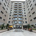 Sunrise Apartment *