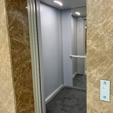 Sunrise Apartment *
